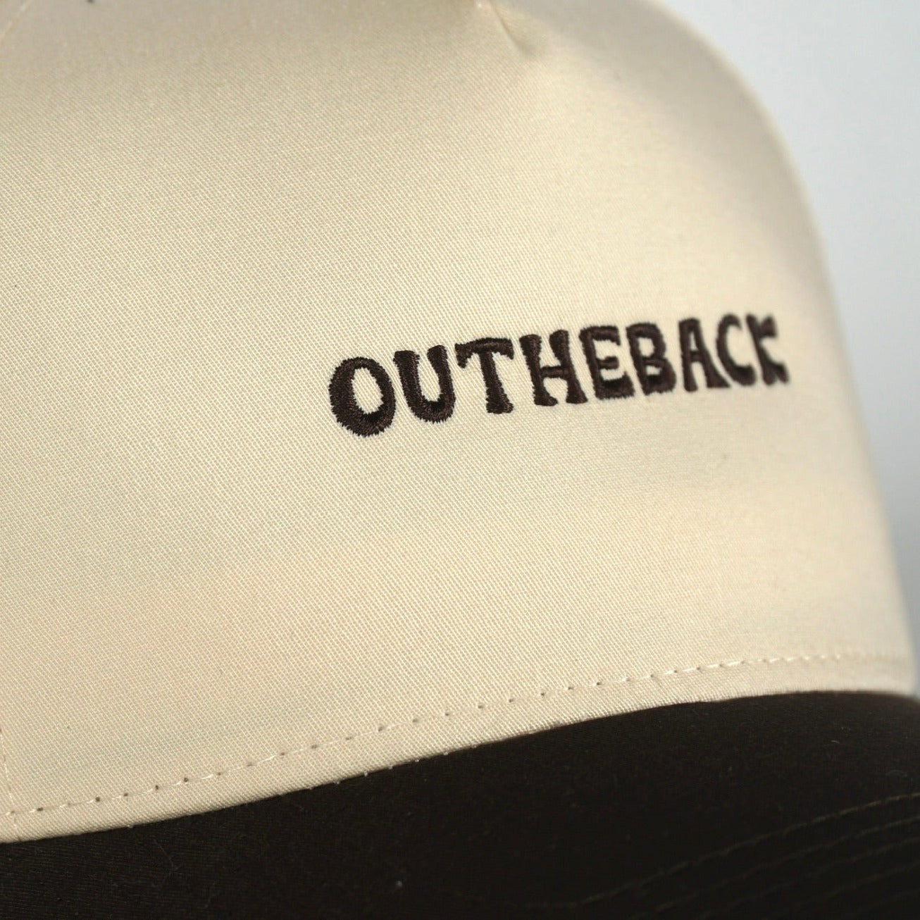 BROWN TWO-TONE CAP