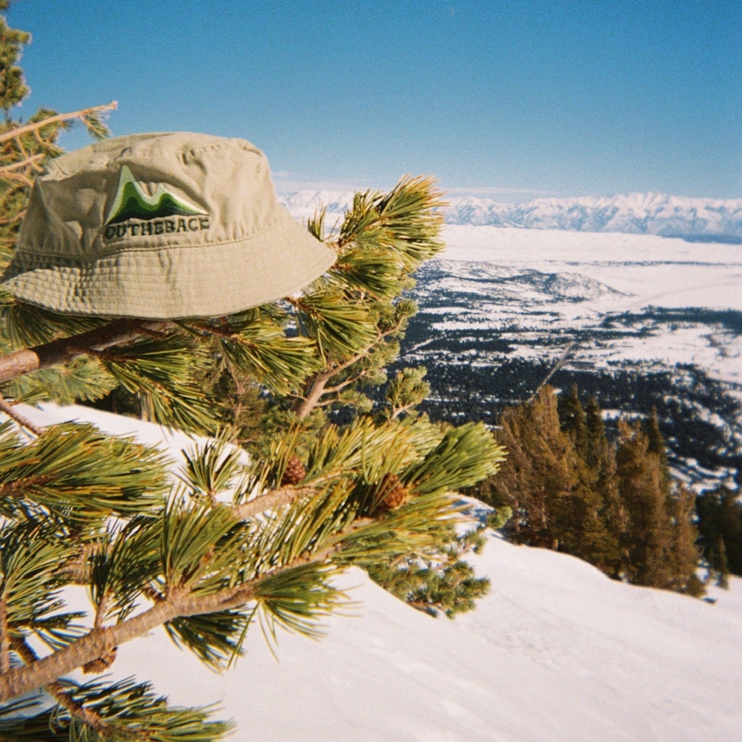 SAGE BUCKET HAT